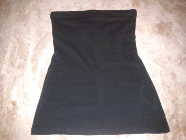 Blusinha tomara que caia preta, no boundaries